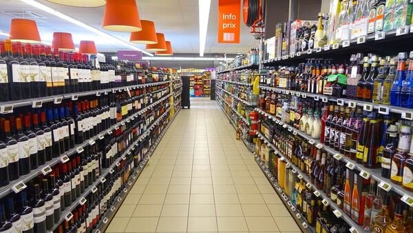 Colmados, minimarkets y tiendas